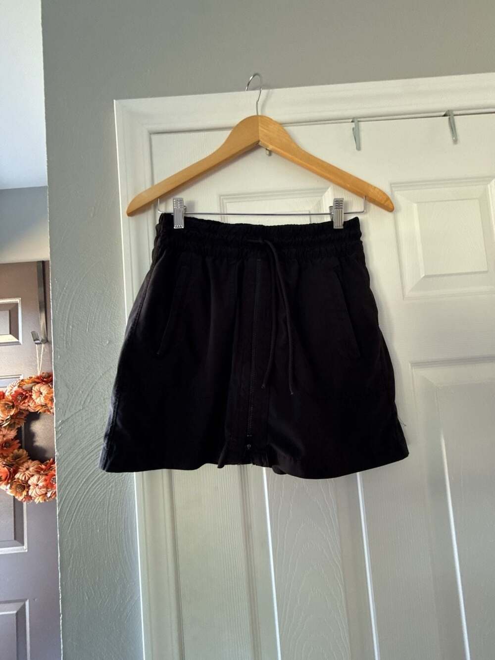 Athleta Skort Black Activewear Drawstring Zip Pocket